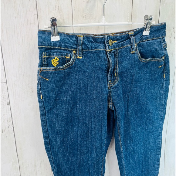 Y2K Roca Wear Juniors Size 9 Colorful Embroidery Denim Blue Jean Capris - Picture 9 of 13